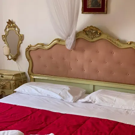 Love hotel Lovenice Center *