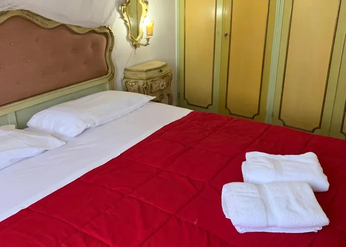 Lovenice Center Royalclass Hotel del amor Venecia