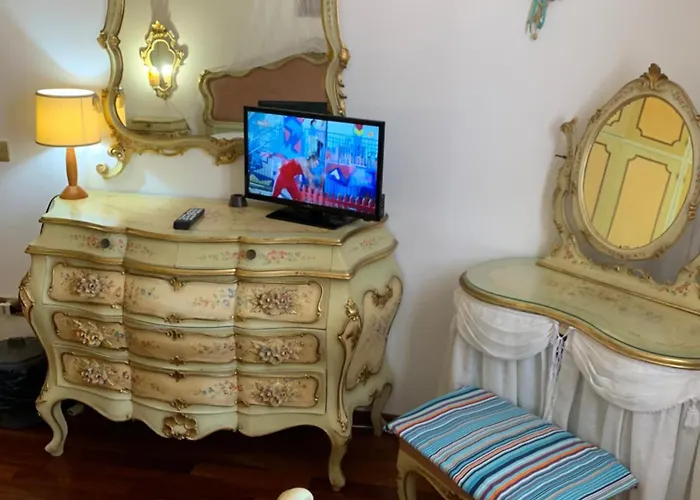 Lovenice Center Royalclass * Venecia
