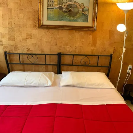 Lovenice Center Royalclass Liebeshotel Venedig