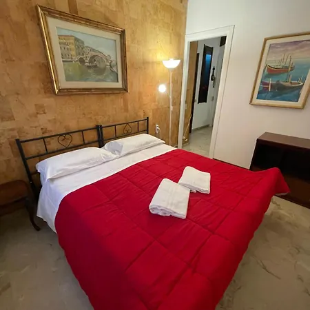 Lovenice Center Royalclass Liebeshotel Venedig