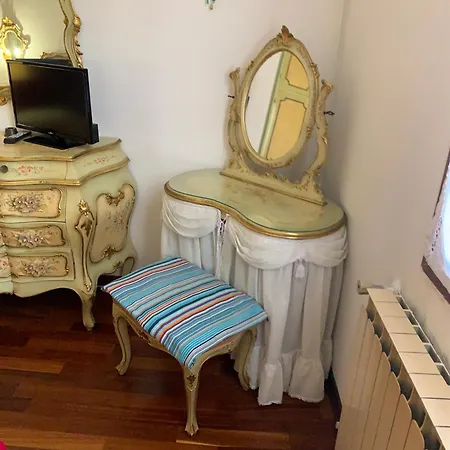 Liebeshotel Lovenice Center Royalclass Venedig