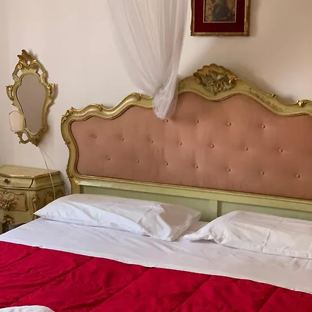 Lovenice Center Venedig