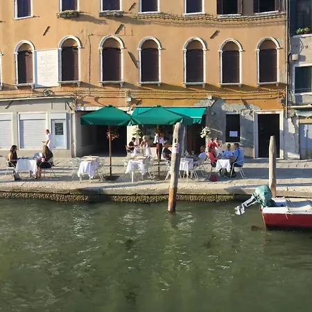 Lovenice Center Liebeshotel